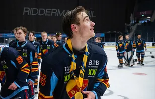Arvid Drott byter Djurgården mot WHL-spel. Foto: Bildbyrån/Jonathan Näckstrand.