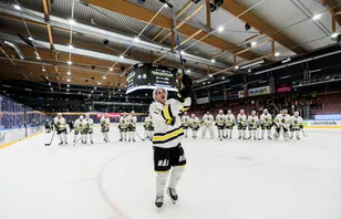 AIK studsade tillbaka – efter stjärnans hattrick