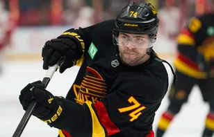 Petas av Vancouver Canucks: "Jag är förbannad"