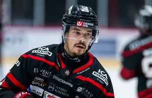 Hjälte efter petningen - svarar inför deadline