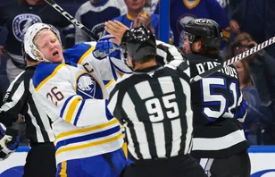 Rasmus Dahlin slår tillbaka mot stämpeln: "Vad betyder det?"
