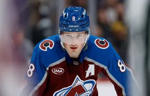 Cale Makar blir bäst betald i NHL-historien.