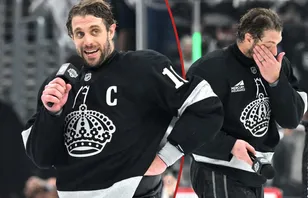 Anze Kopitar ska hyllas av Los Angeles Kings. 