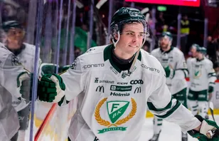Slår tillbaka: "Spelar jag i ett lag i Sverige är det Färjestad"