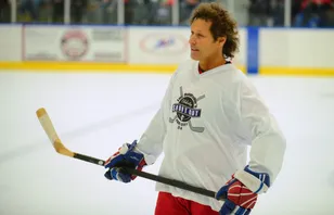 Tidigare NHL-stjärnan svårt sjuk i cancer: "Suger livet ur en"