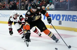 Förre NHL-stjärnan anklagad för sexuella övergrepp