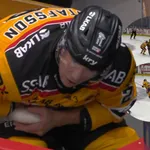 Erik Gustafsson täckte ett skott - och blev skadad.
Foto: Skärmklipp/TV4